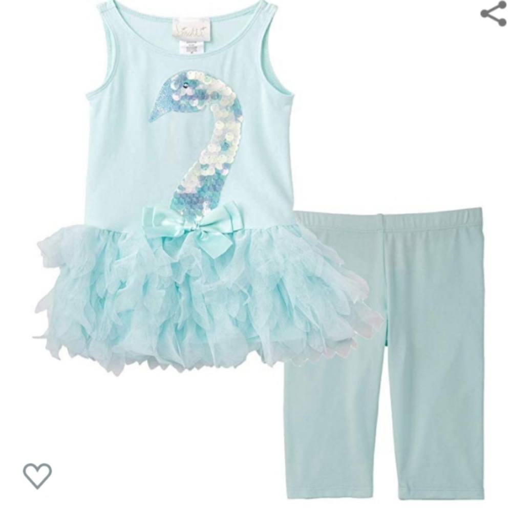 Biscotti Swan outfit